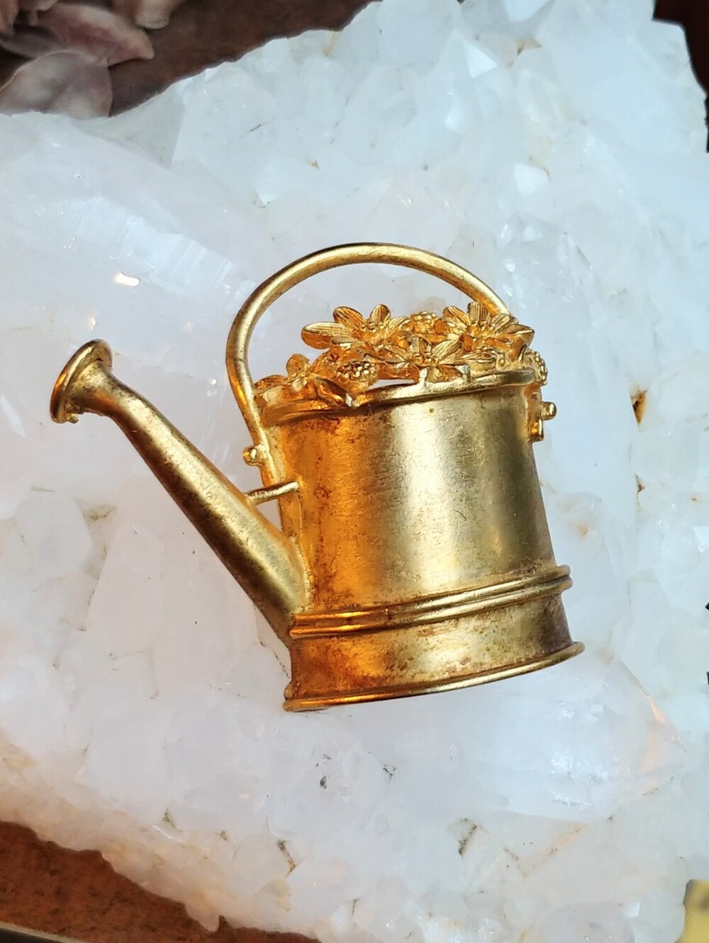 Vintage Signed Leslie Block Goldtone Watering Can with Flowers Brooch Pin